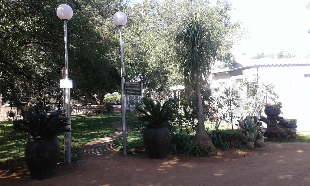 Black Swan Guest House Boshoek Eksteriør billede