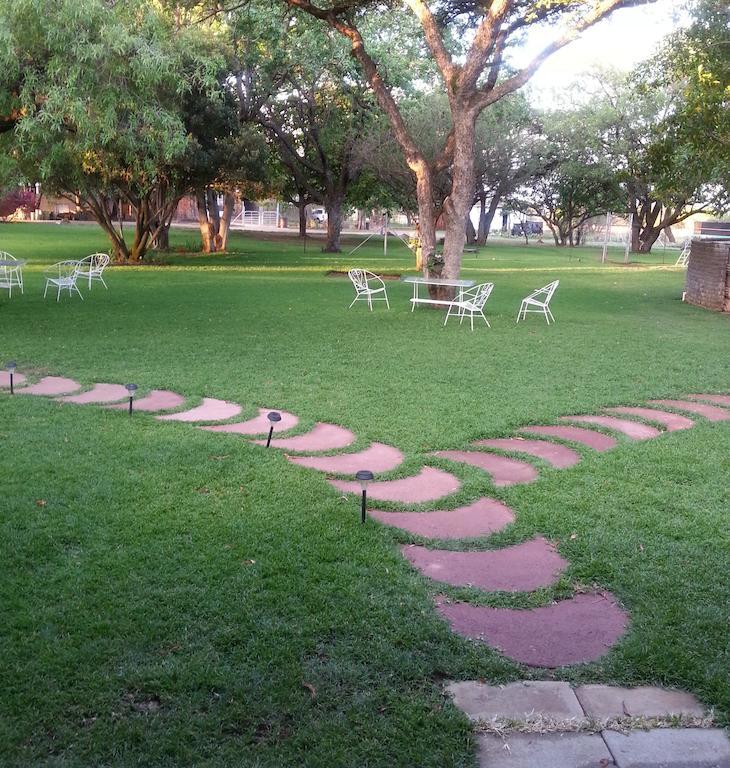 Black Swan Guest House Boshoek Eksteriør billede