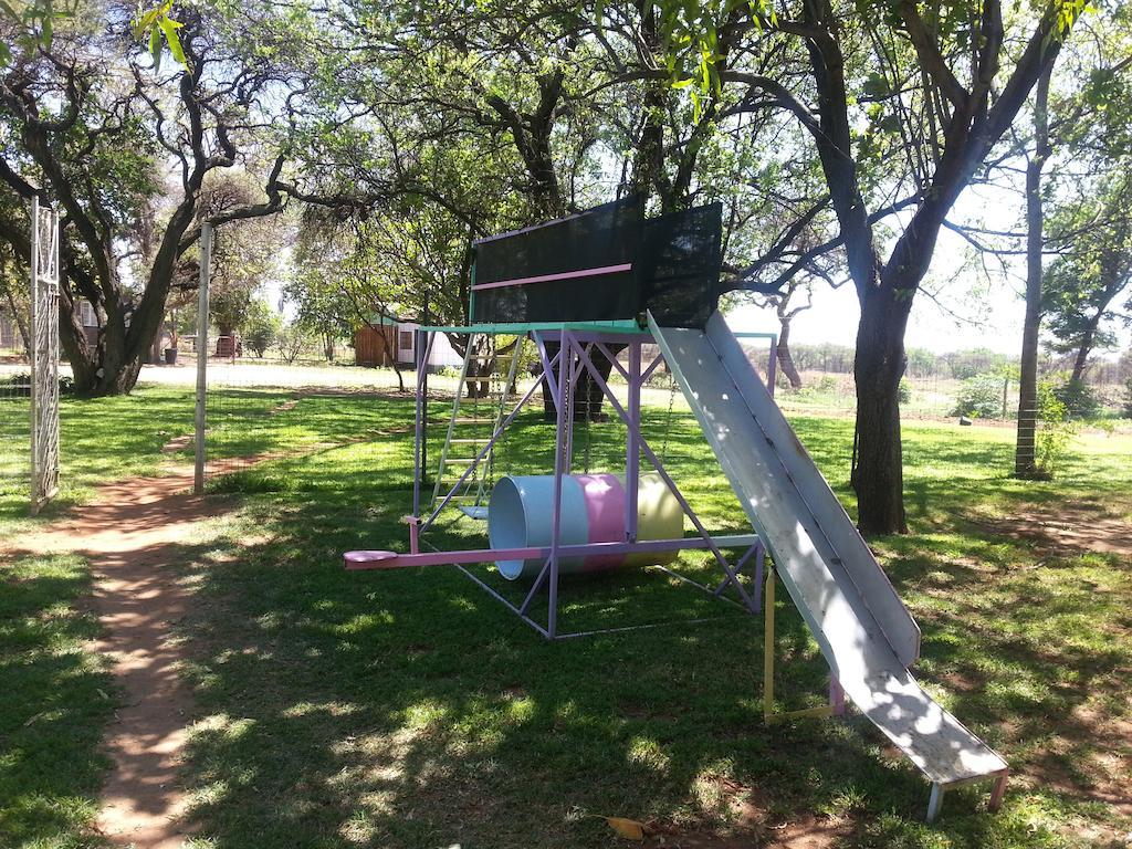 Black Swan Guest House Boshoek Eksteriør billede